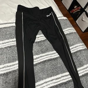 Black Victoria’s Secret Pink leggings